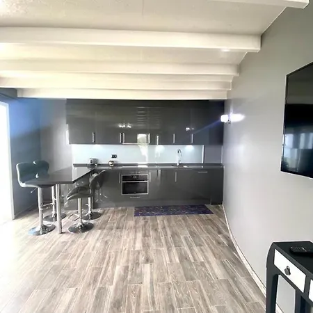 Apartment Embasador -